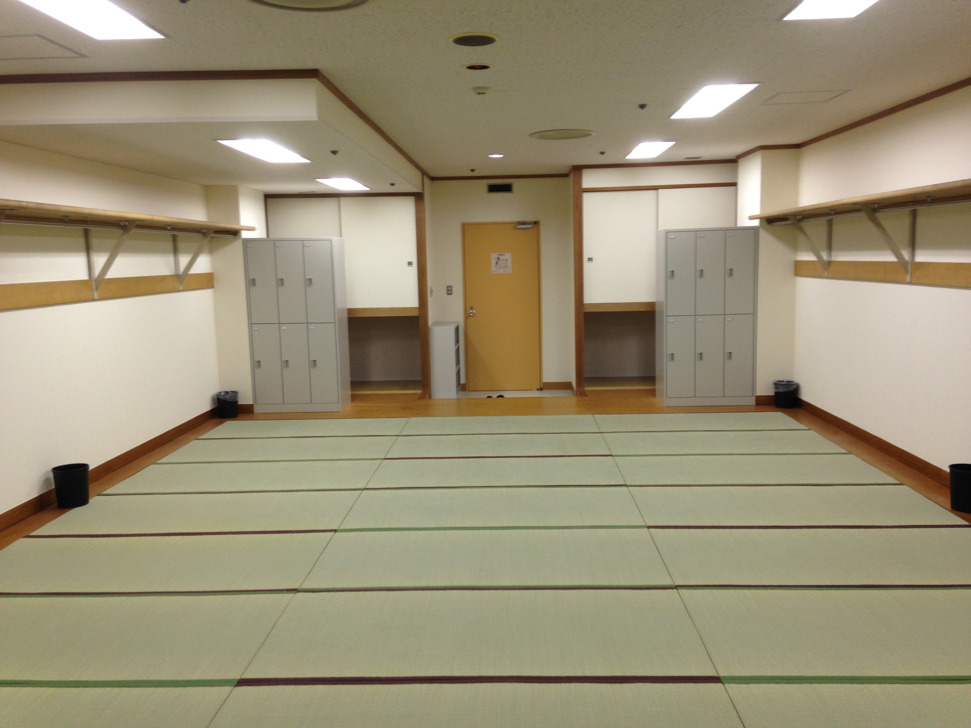 Dormitory (Japanese style).JPG
